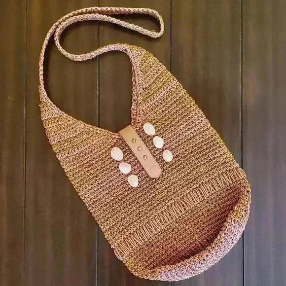 Purse with Rose Quartz Crystals - Picture 1 of 2